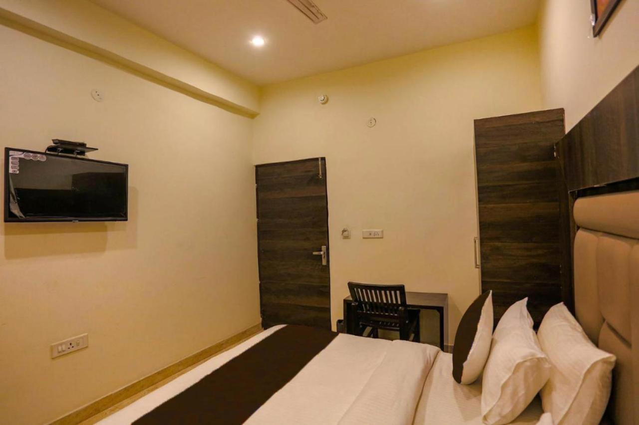 Hotel Swan Suite Near Delhi Airport Nuova Delhi Esterno foto